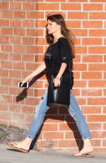 SOFIA VERGARA in Ripped Jeans Iut in Los Angeles 09/23/2017
