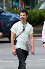 SOPHIE TURNER and Joe Jonas Out Shopping in New York 09/15/2017