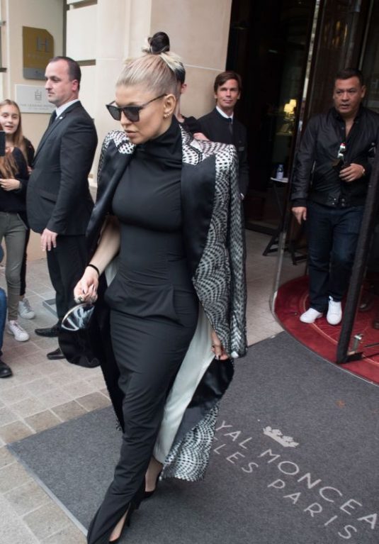 STACY FERGIE FERGUSON Arrives at Her Hotel in Paris 09/28/2017
