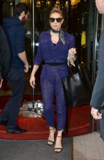 STACY FERGIE FERGUSON Leaves Her Hotel in Paris 09/28/2017