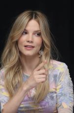 SYLVIA HOEKS at Blade Runer 2049 Photocall in Los Angeles 09/24/2017