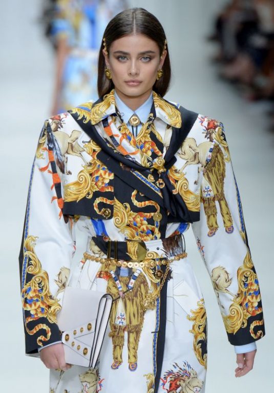 TAYLOR HILL at Versace Fashion Show at Milan Fashion Week