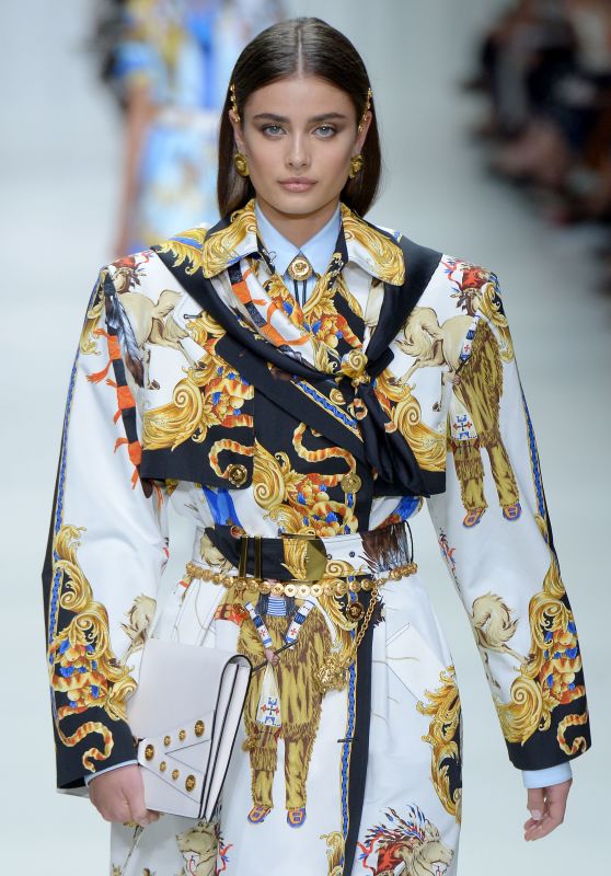 TAYLOR HILL at Versace Fashion Show at Milan Fashion Week