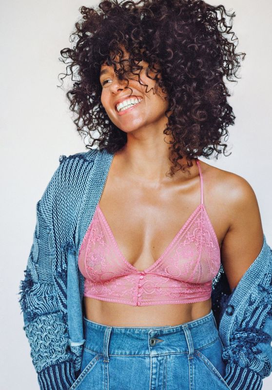 ALICIA KEYS for 2017 Stella McCartney Ophelia Whistling Lingerie