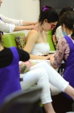 AMELIA GRAY HAMLIN Gets a Manicure at Beverly Hills Nail Design 10/17/2017