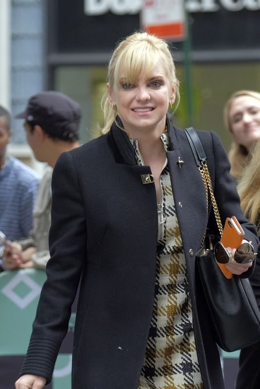 ANNA FARIS Arrives at Build Studios in New York 10/23/2017