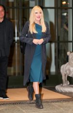 ANNA FARIS Leaves Late Night with Seth Meyers 10/24/2017