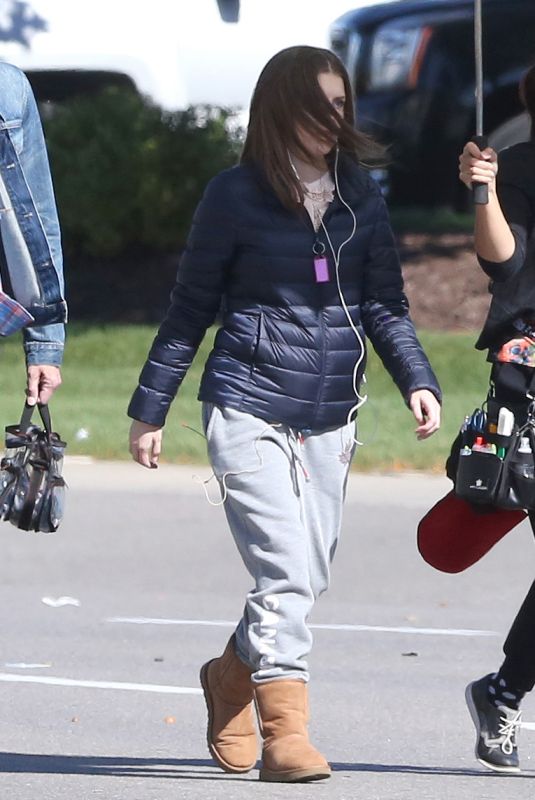ANNA KENDRICK on the Set of A Simple Favor in Ontario 10/05/2017