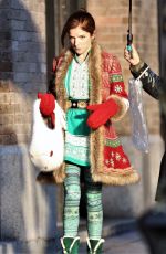 ANNA KENDRICK on the Set of Nicole in Vancouver 10/25/2017