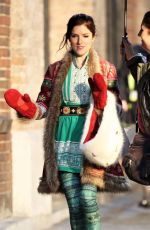 ANNA KENDRICK on the Set of Nicole in Vancouver 10/25/2017