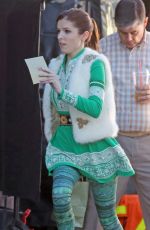 ANNA KENDRICK on the Set of Nicole in Vancouver 10/28/2017