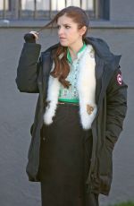 ANNA KENDRICK on the Set of Nicole in Vancouver 10/28/2017