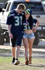 ARIEL WINTER at Rams vss Seahawks Game in Los Angeles 10/08/2017