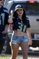 ARIEL WINTER at Rams vss Seahawks Game in Los Angeles 10/08/2017