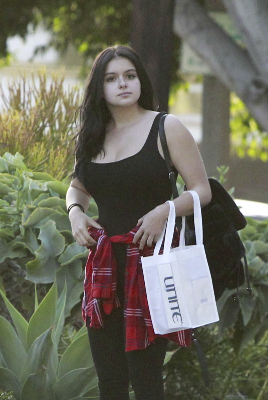ARIEL WINTER Leaves Nine Zero One Salon in West Hollywood 10/20/2017