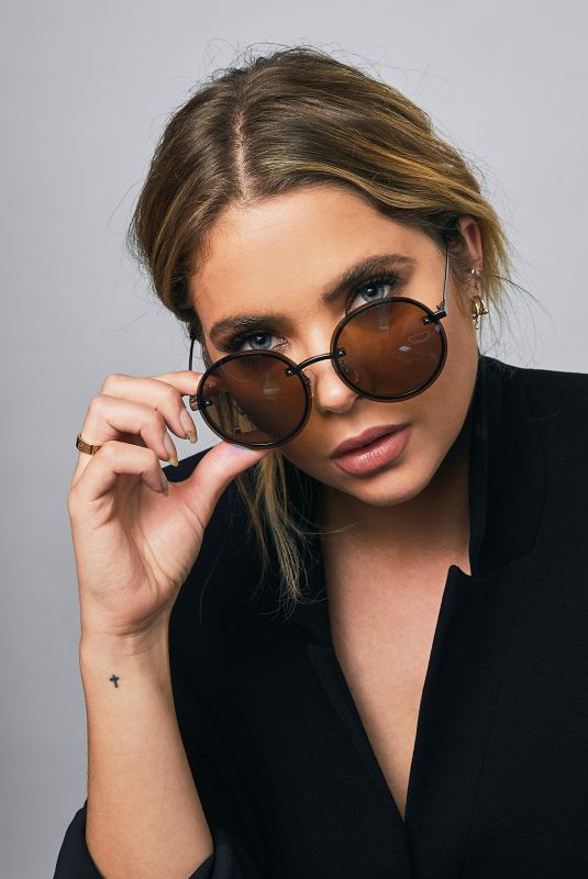 ASHLEY BENSON for Prive Revaux the Icon Collection, 2017 Campaign