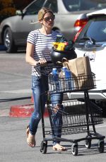 ASHLEY GREENE Leaves Pavilions Supermarket in Beverly Hills 10/10/2017