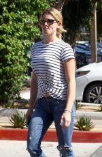 ASHLEY GREENE Shopping at Pavilions Grocery Store in Beverly Hills 10/10/2017