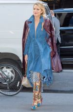 BLAKE LIVELY Arrives at a Office Building in New York 10/16/2017