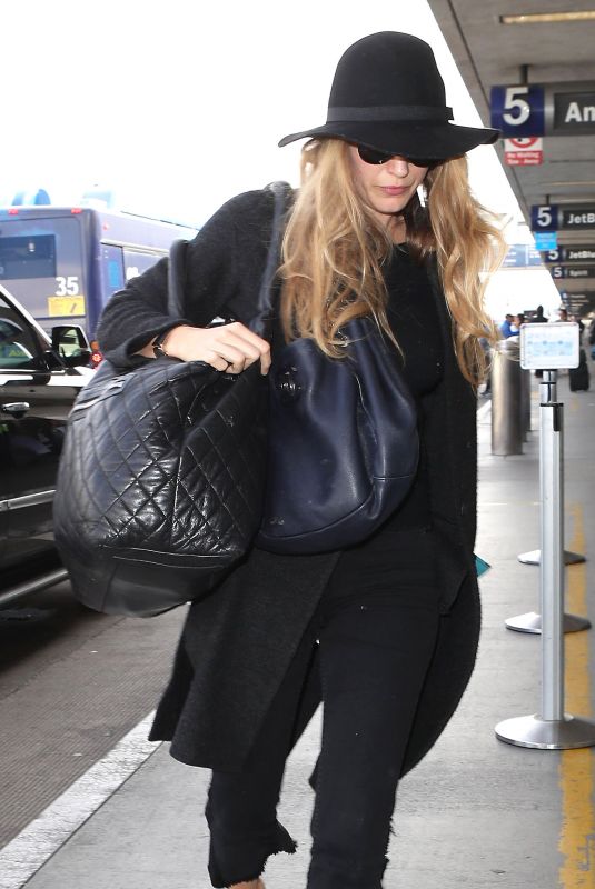 BLAKE LIVELY at LAX Airport in Los Angeles 10/11/2017