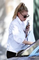 CHARLOTTE MCKINNET Shopping at L