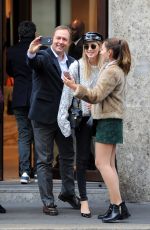 CHIARA FERRAGNI Out Shopping in Milan 10/21/2017
