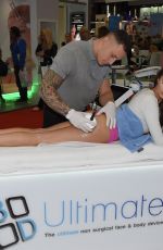 CHLOE GOODMAN  Get a 3D Lipo Bum Lift at Pro Beauty Show in Manchester 10/22/2017