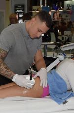 CHLOE GOODMAN  Get a 3D Lipo Bum Lift at Pro Beauty Show in Manchester 10/22/2017