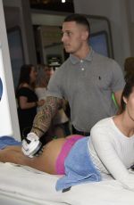 CHLOE GOODMAN  Get a 3D Lipo Bum Lift at Pro Beauty Show in Manchester 10/22/2017