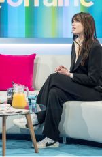 DIASY LOWE at Lorraine Show in London 10/11/2017