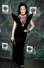 DITA VON TEESE at Bette Midler