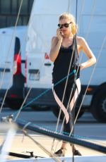 DOUTZEN KROES on the Set of a Hunkemoller Photoshoot in Barcelona 10/17/2017