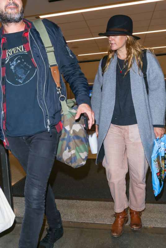 DREW BARRYMORE at Los Angeles International Airport 10/18/2017