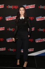 EDEN BROLIN and DILAN GWYN at Beyond Photocall at New York Comic-con 10/07/2017