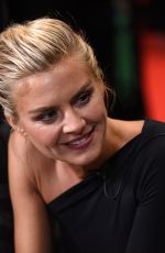 ELIZA COUPE at Fandom Fest at 2017 New York Comic-con 10/06/2017