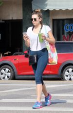 ELIZABETH OLSEN Leaves Kreation Organic in Los Angeles 10/19/2017
