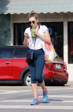 ELIZABETH OLSEN Leaves Kreation Organic in Los Angeles 10/19/2017