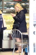 ELLE FANNING Shopping a Bagel in New York 10/18/2017