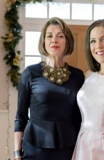 ERIN KRAKOW - Engaging Father Christmas, 2017 Promos