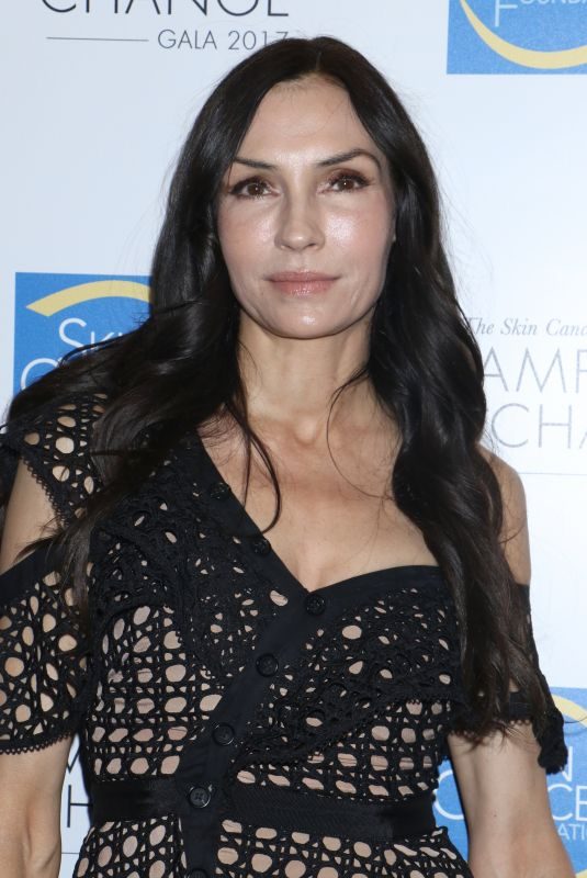FAMKE JANSSEN at Skin Cancer Foundation’s Champions for Change Gala in New York 10/17/2017