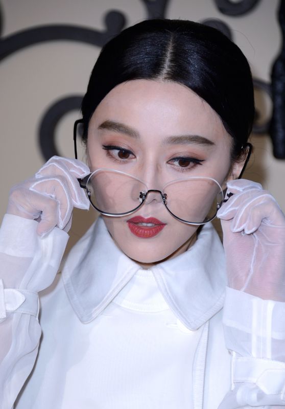 FAN BINGBING at Givenchy Fashion Show at Paris Fashion Week 10/01/2017