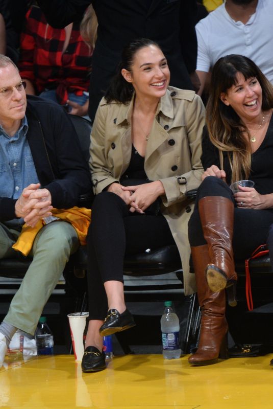 GAL GADOT at Lakers vs. Clippers Game in Los Angeles 10/19/2017