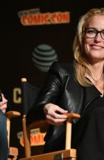 GILLIAN ANDERSON at The X-Files Panel at 2017 New York Comic-con 10/08/2017