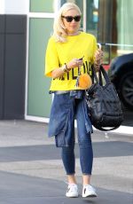 GWEN STEFANI Leaves a Studio in Los Angeles 10/23/2017