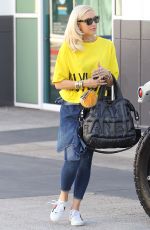 GWEN STEFANI Leaves a Studio in Los Angeles 10/23/2017