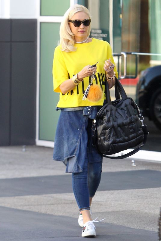 GWEN STEFANI Leaves a Studio in Los Angeles 10/23/2017