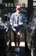 HAILEY BALDWIN at Earthbar in West Hollywood 10/06/2017