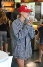 HAILEY BALDWIN at Earthbar in West Hollywood 10/06/2017