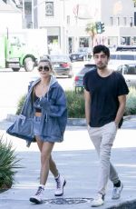 HAILEY BALDWIN Out for Lunch with a Friend in Melrose Place 10/10/2017