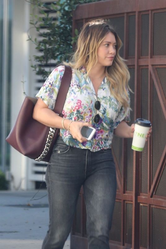 HILARY DUFF Out for Lunch at Zinque Cafe in West Hollywood 10/27/2017